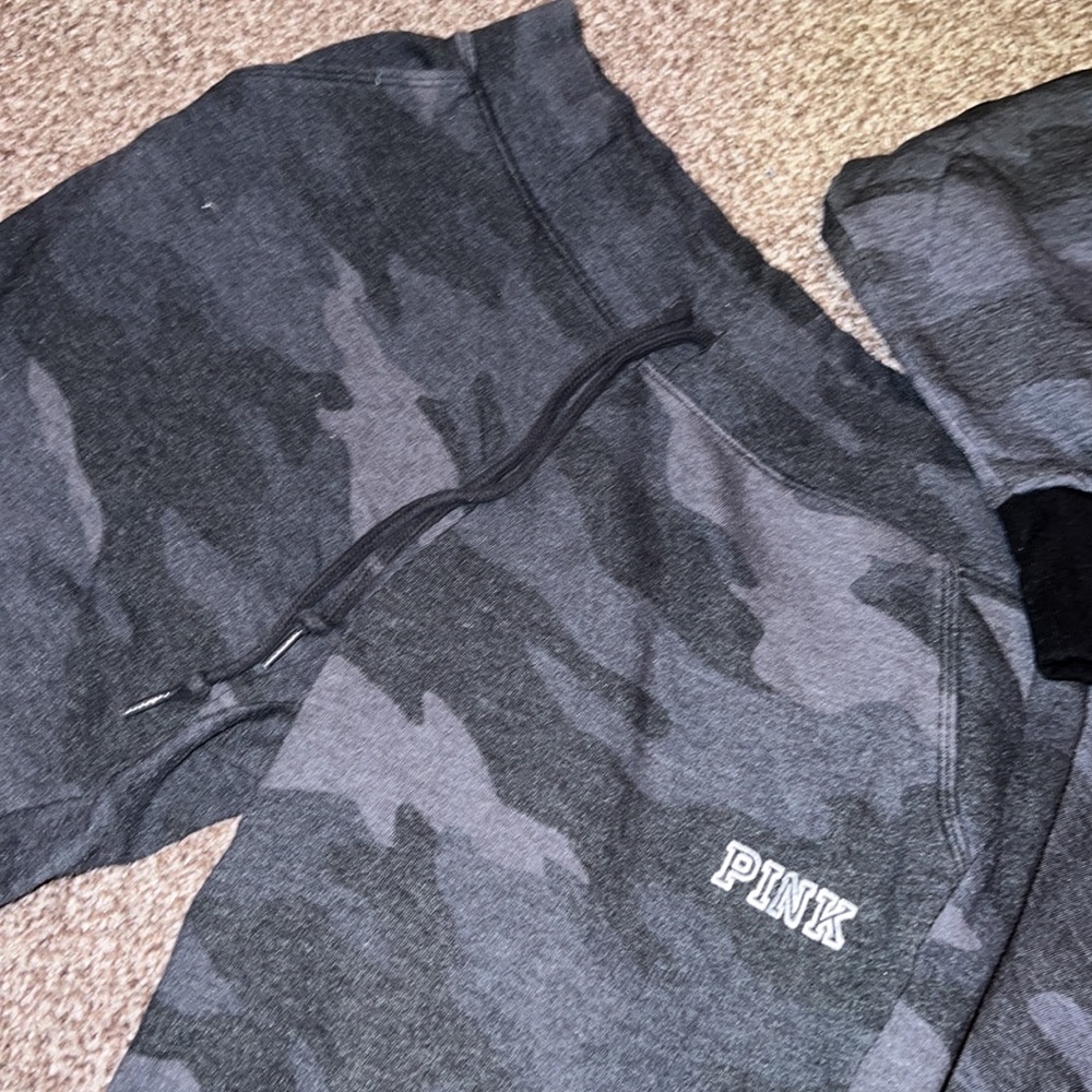 VS PINK gray camo sweat suit - Picture 3 of 5